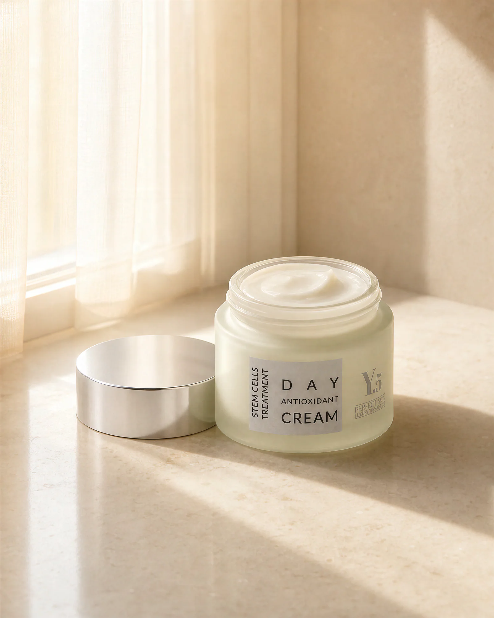 Day Antioxidant Cream abierta en el ritual de mañana